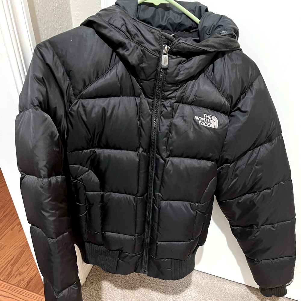 North Face puffer jacket, Black, size small